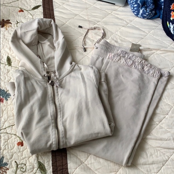 burberry jogging suit